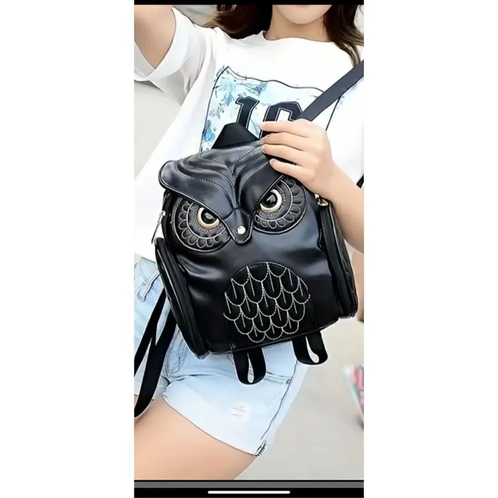 Black Owl Backpack with adjustable straps, soft, PU, leather versatile, travel b